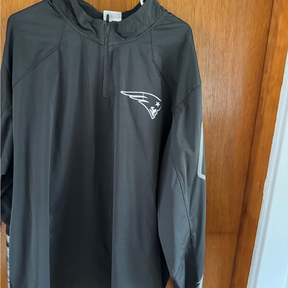 New England Patriots Team Issue Nike Gray Quarter-Zip Pullover